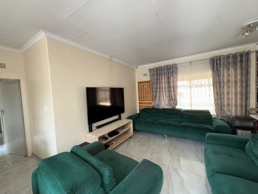 3 Bedroom Property for Sale in Protea Park North West
